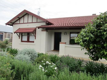 Mataro Cottage - Tweed Heads Accommodation 5