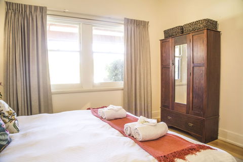 Mataro Cottage - Tweed Heads Accommodation 2
