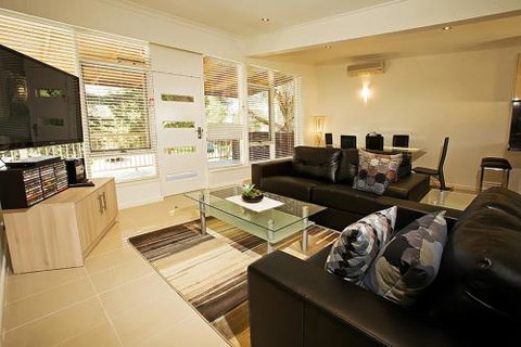 Beach House Apartments - Tweed Heads Accommodation 1