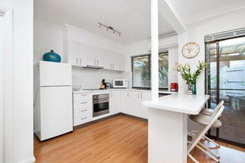 Bedford Terrace 3 - Tweed Heads Accommodation 5