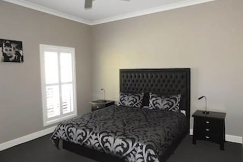 Barklysuites Apartments - Tweed Heads Accommodation 0