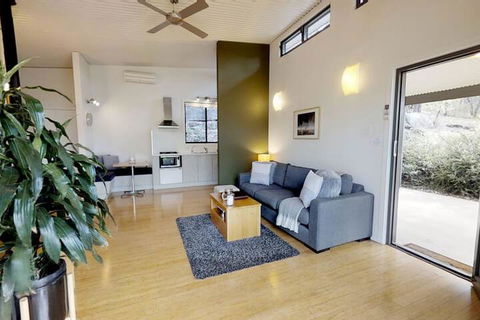 Somewhere Unique - Tweed Heads Accommodation 3