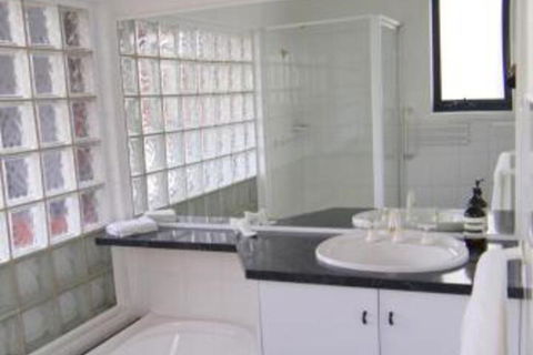 Beach Haven Poolside - Tweed Heads Accommodation 0