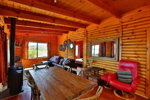 Cloudy Bay Cabin - Tweed Heads Accommodation 3