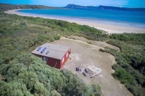 Cloudy Bay Cabin - Tweed Heads Accommodation 0