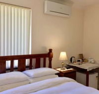 The Royal Dolphin BB in Safety Bay - Tweed Heads Accommodation