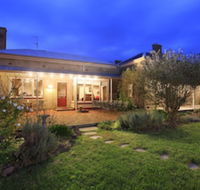Lochinver Farm Homestead  Cottages - Tweed Heads Accommodation