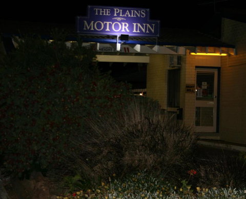 The Plains Motor Inn - Tweed Heads Accommodation 1