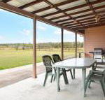 Grasmere Estate Homestead hear the Lions roar from nearby Hunter Valley Zoo - Tweed Heads Accommodation