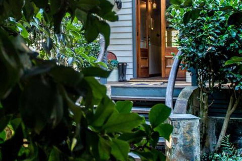 A Winter Rose - Tweed Heads Accommodation 2