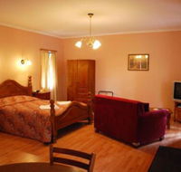 Osteria Sanso B  B - Tweed Heads Accommodation