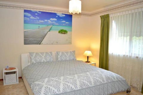 Chillax - Tweed Heads Accommodation 0