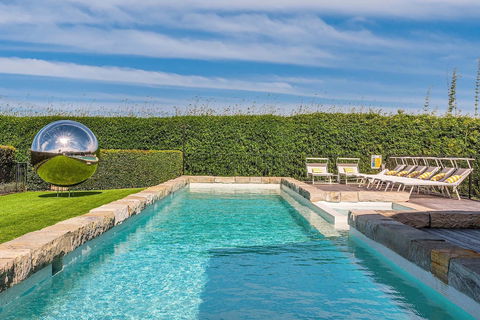 A PERFECT STAY - Villa St Helena - Tweed Heads Accommodation 4