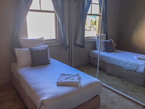 Commercial Hotel Motel Lithgow - Tweed Heads Accommodation 3