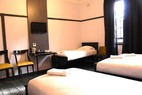 Royal Hotel Ryde - Tweed Heads Accommodation 5