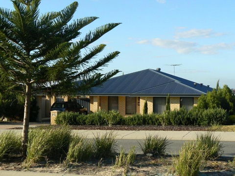La Mer Home With A Pool - Tweed Heads Accommodation 3