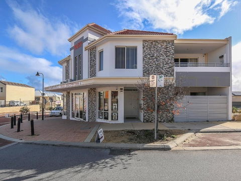 Rose Hotel Clarkson - Tweed Heads Accommodation 1