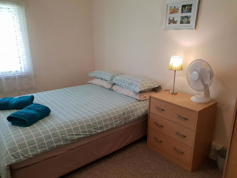 Browncoat Cottage Mudgee - Tweed Heads Accommodation 5