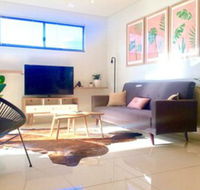Darwin City Chic Apartment at the KUBE - Tweed Heads Accommodation