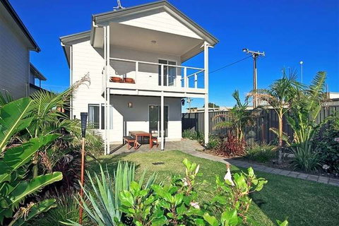 Sunset At Snapper Point - Tweed Heads Accommodation 2