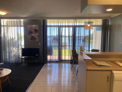Waterside Holiday Rentals Unit 31 - Tweed Heads Accommodation 5