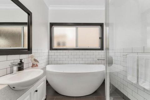 Art House - Tweed Heads Accommodation 2