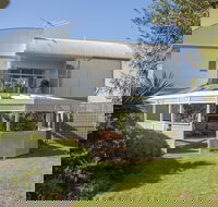 Through the Looking Glass - Tweed Heads Accommodation