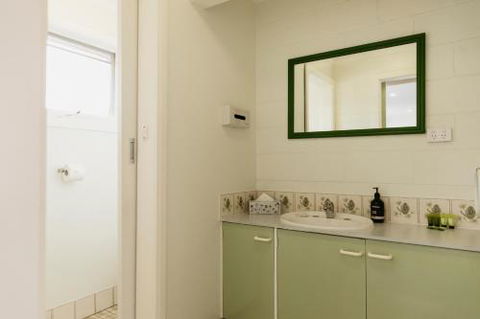 Anchor Wheel Motel - Tweed Heads Accommodation 4