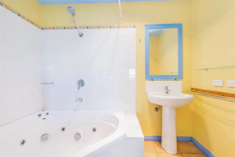 Apollo Panorama Guesthouse - Tweed Heads Accommodation 7