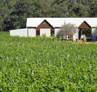 Vineyard Cottage at Upper Reach Winery - Tweed Heads Accommodation