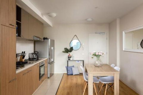 Water Views Lovely 2BRs Free Tram Zone Close To Everything! - Tweed Heads Accommodation 4