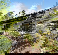Cottage at 4A - Tweed Heads Accommodation