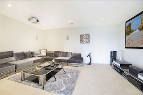 Jolong Park Clubhouse - Tweed Heads Accommodation 7