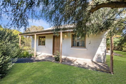 Whalers Cottage - Tweed Heads Accommodation 0