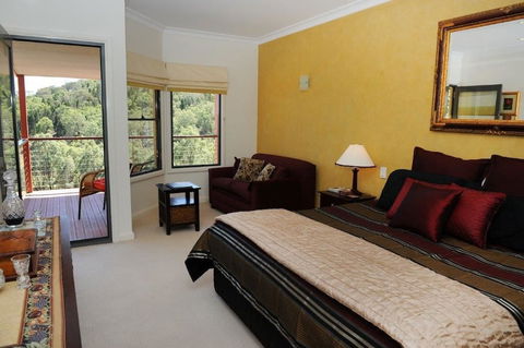 Wombadah Luxury Accommodation - Tweed Heads Accommodation 3