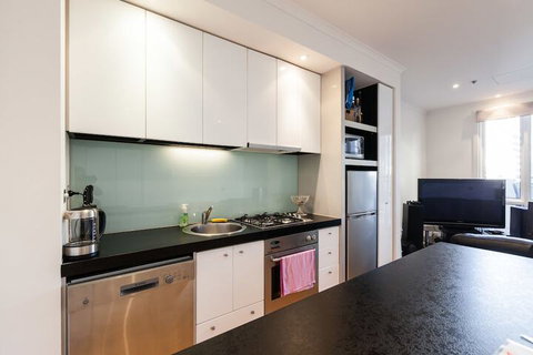 CLAUDE, 2BDR Melbourne Apartment - Tweed Heads Accommodation 4
