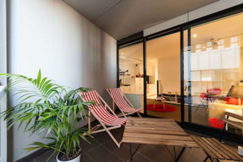 CLARK, 1BDR Melbourne Apartment - Tweed Heads Accommodation 0