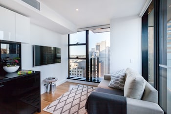 LOGAN, 2BDR Melbourne Apartment - Tweed Heads Accommodation 0