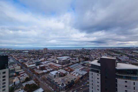 LENA, 2BDR Southbank Apartment - Tweed Heads Accommodation 0