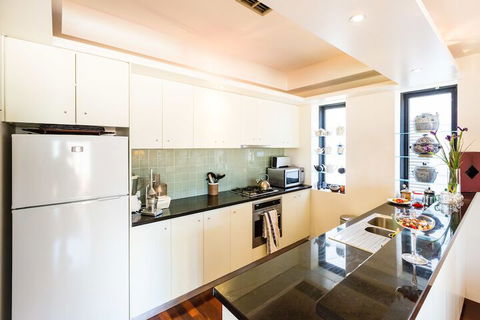 BELLE, 2BDR Melbourne Apartment - Tweed Heads Accommodation 6
