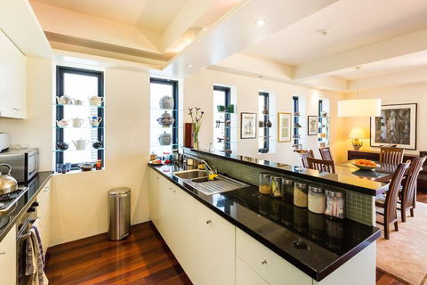 BELLE, 2BDR Melbourne Apartment - Tweed Heads Accommodation 5