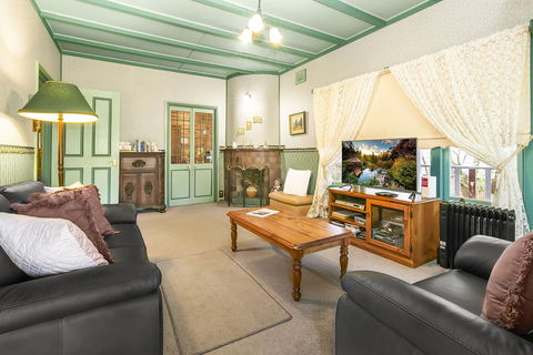 Ambrose Cottage Front Apt - Tweed Heads Accommodation 2
