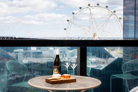 Docklands Delight - Tweed Heads Accommodation 4