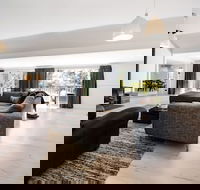 Cornish Hill House - Tweed Heads Accommodation