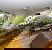 Maggies Beachfront Apt. 2 - Tweed Heads Accommodation