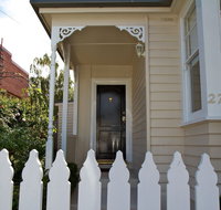 Strahan House - Tweed Heads Accommodation