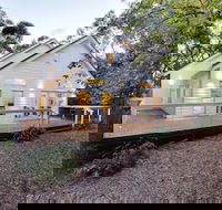White Cottage - Tweed Heads Accommodation