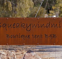 Squeaky Windmill - Tweed Heads Accommodation