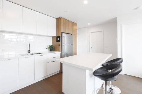 Ilixir Apartments By Ready Set Host - Tweed Heads Accommodation 3