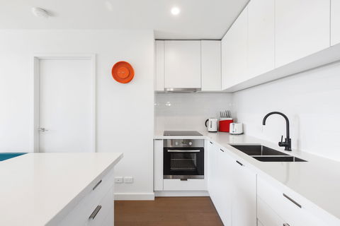 Ilixir Apartments By Ready Set Host - Tweed Heads Accommodation 6